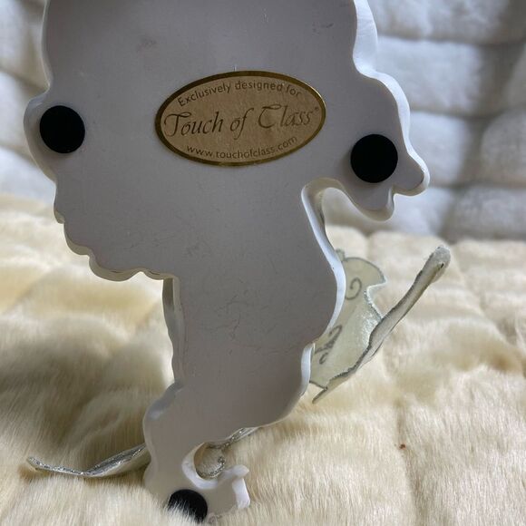 Touch of Class Angel of peace Figurine with pearly white dress &silver . - Picture 14 of 14